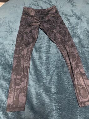 Constantly Varied Gear Black and Gray 🦖 T-Rex High-Waist Leggings